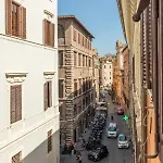 Campo De Fiori Large And Beautiful